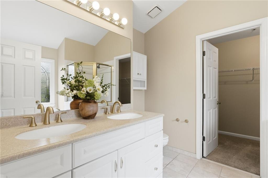2075 Drogheda Lane Property Photo 19