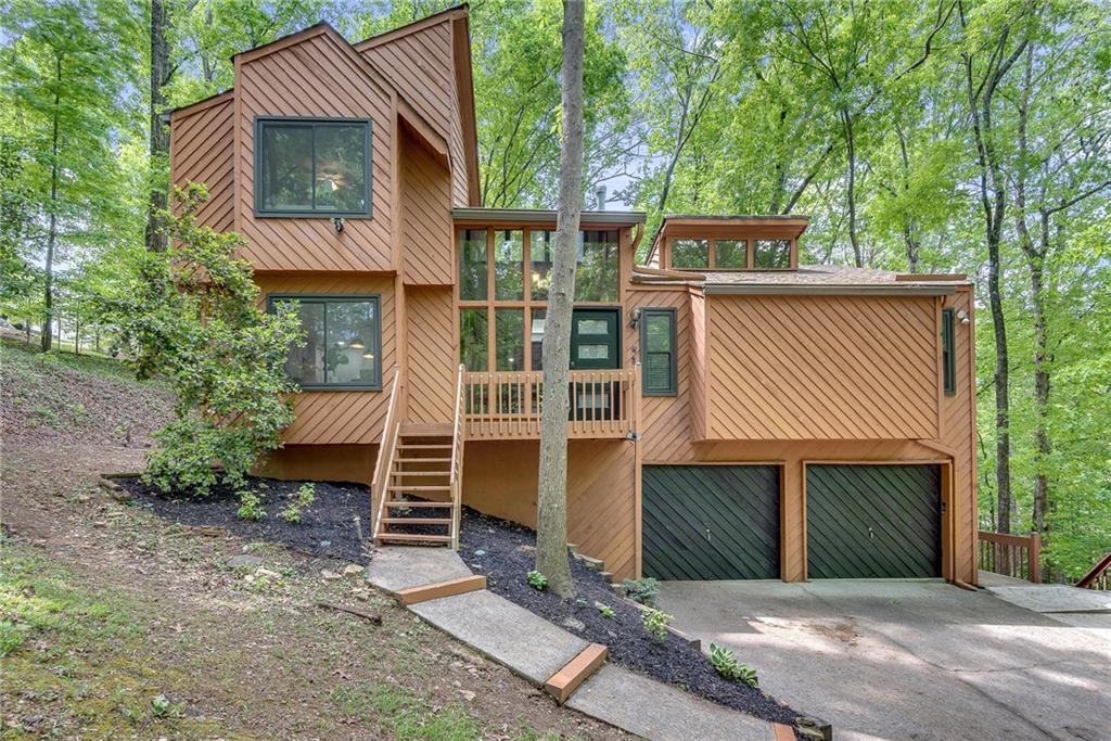 1820 Cedar Cliff Drive Se Property Photo 1