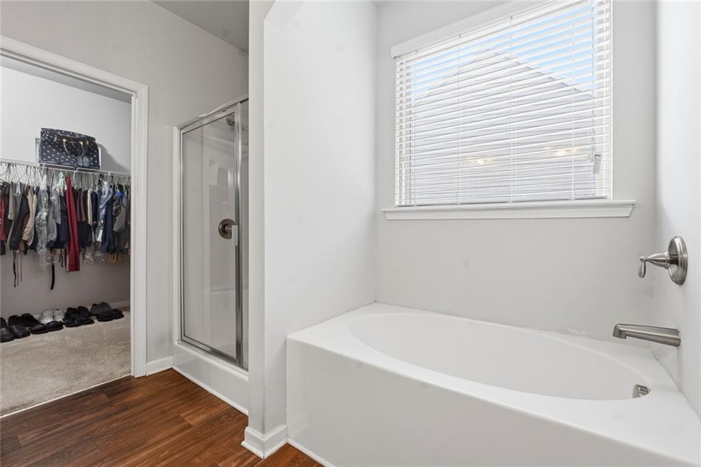 697 Rockingham Drive Property Photo 16