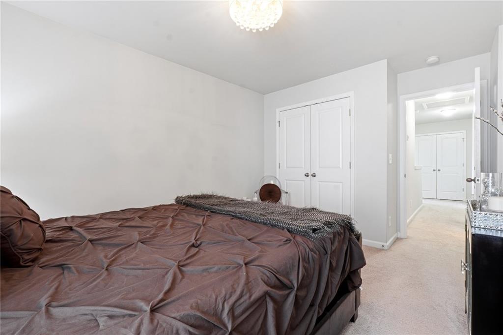 697 Rockingham Drive Property Photo 20