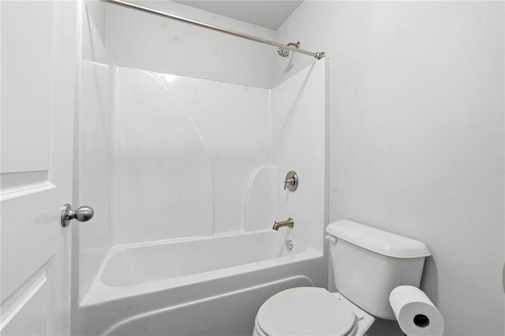 697 Rockingham Drive Property Photo 25