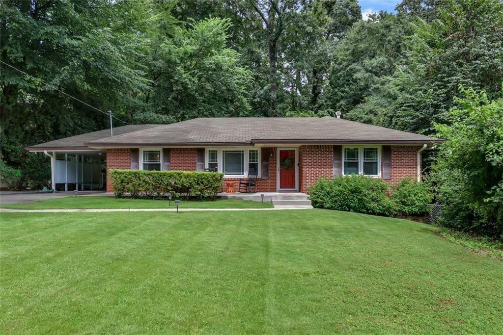 1095 Latham Road Property Photo 1