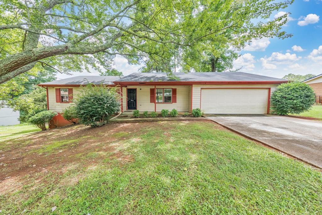 921 Curry Circle Se Property Photo 1