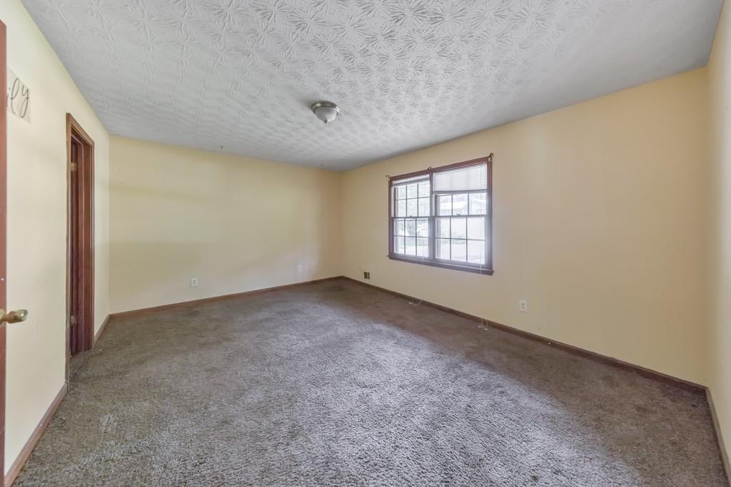 921 Curry Circle Se Property Photo 11