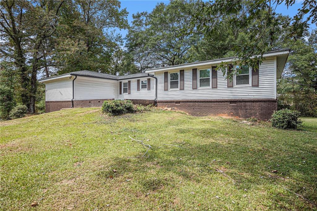 3660 Eagle Woods Circle Property Photo 2