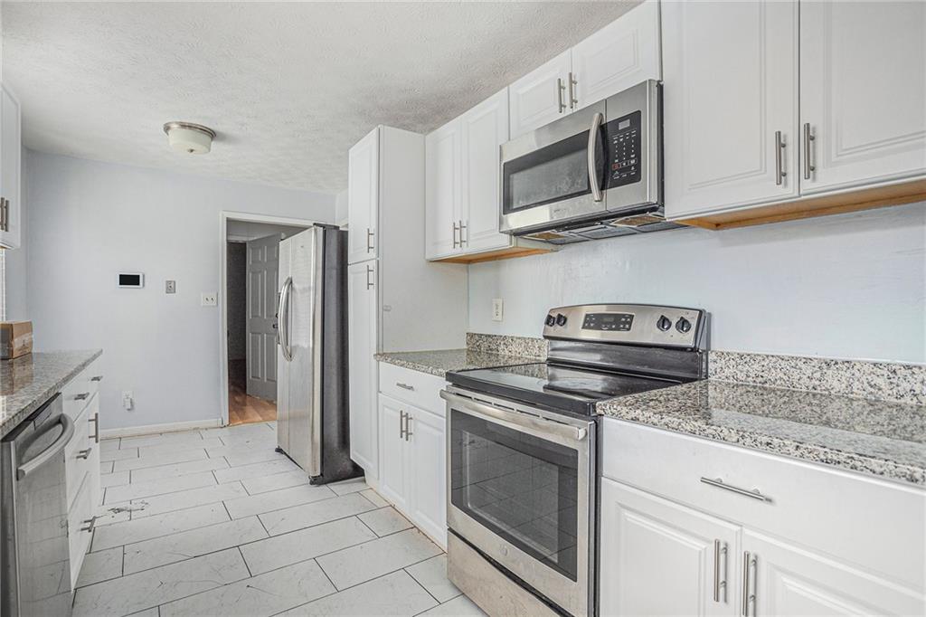 3660 Eagle Woods Circle Property Photo 4