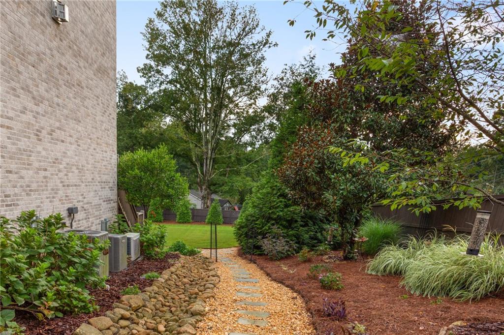 397 Glynnwilde Drive Nw Property Photo 93