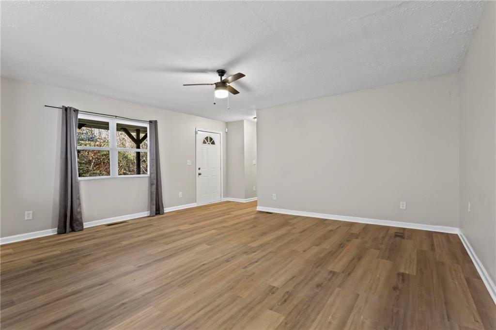 2255 Hunt Road Property Photo 7