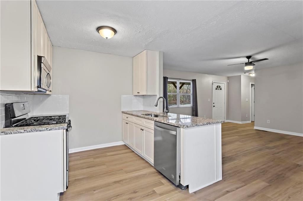 2255 Hunt Road Property Photo 8