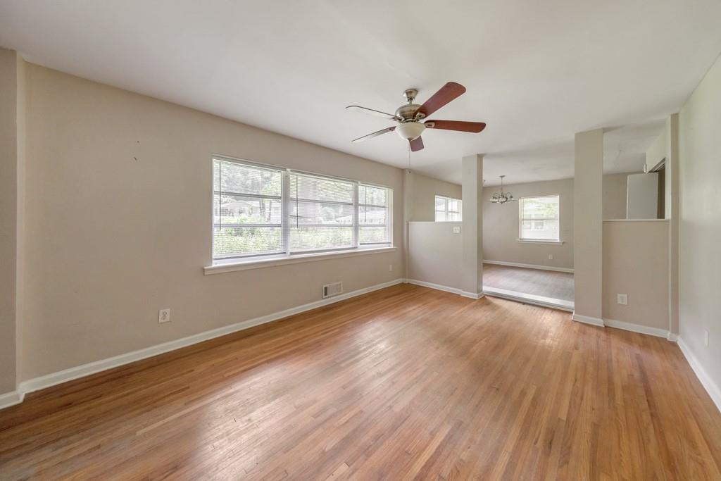 1650 Rockcliff Place Se Property Photo 3