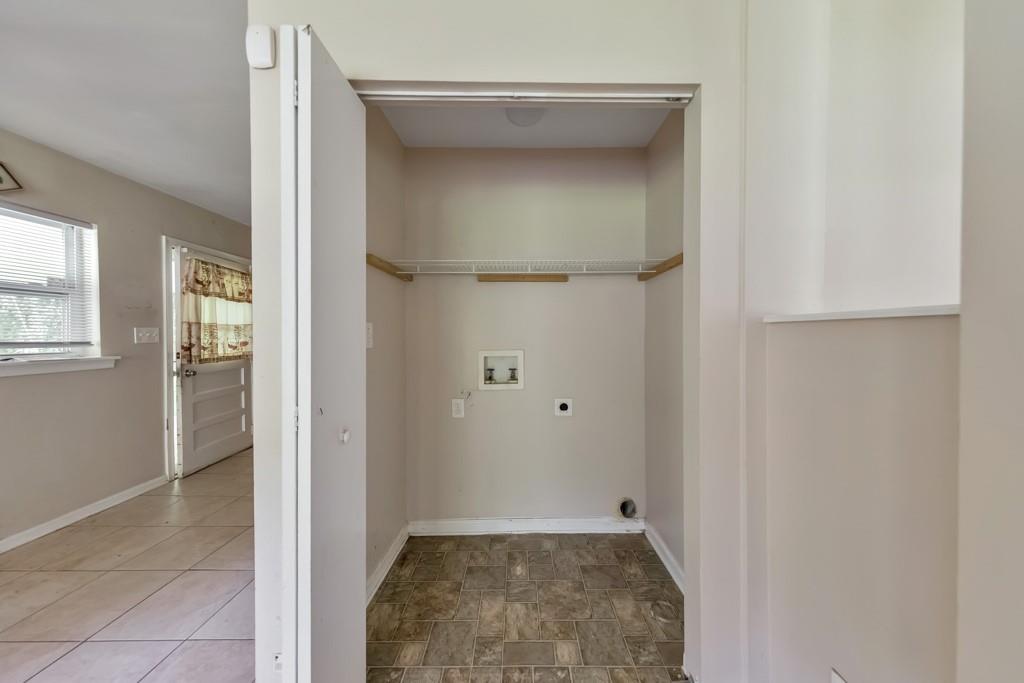 1650 Rockcliff Place Se Property Photo 5