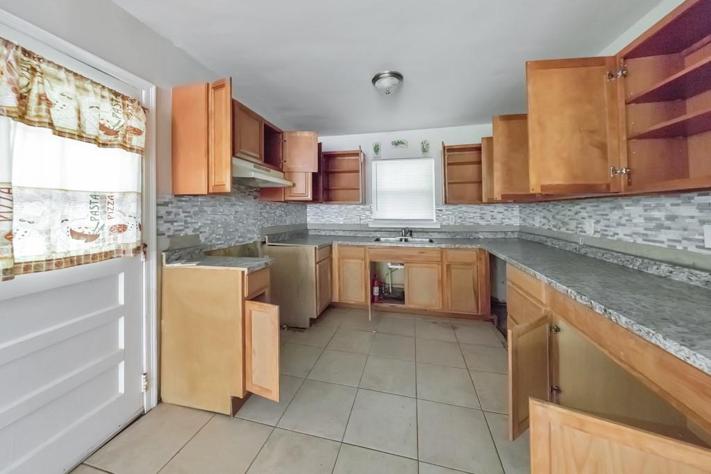 1650 Rockcliff Place Se Property Photo 10