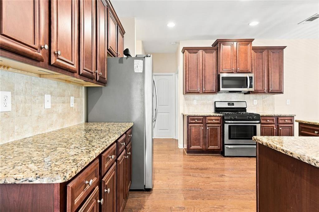 678 Ocean Avenue Property Photo 18