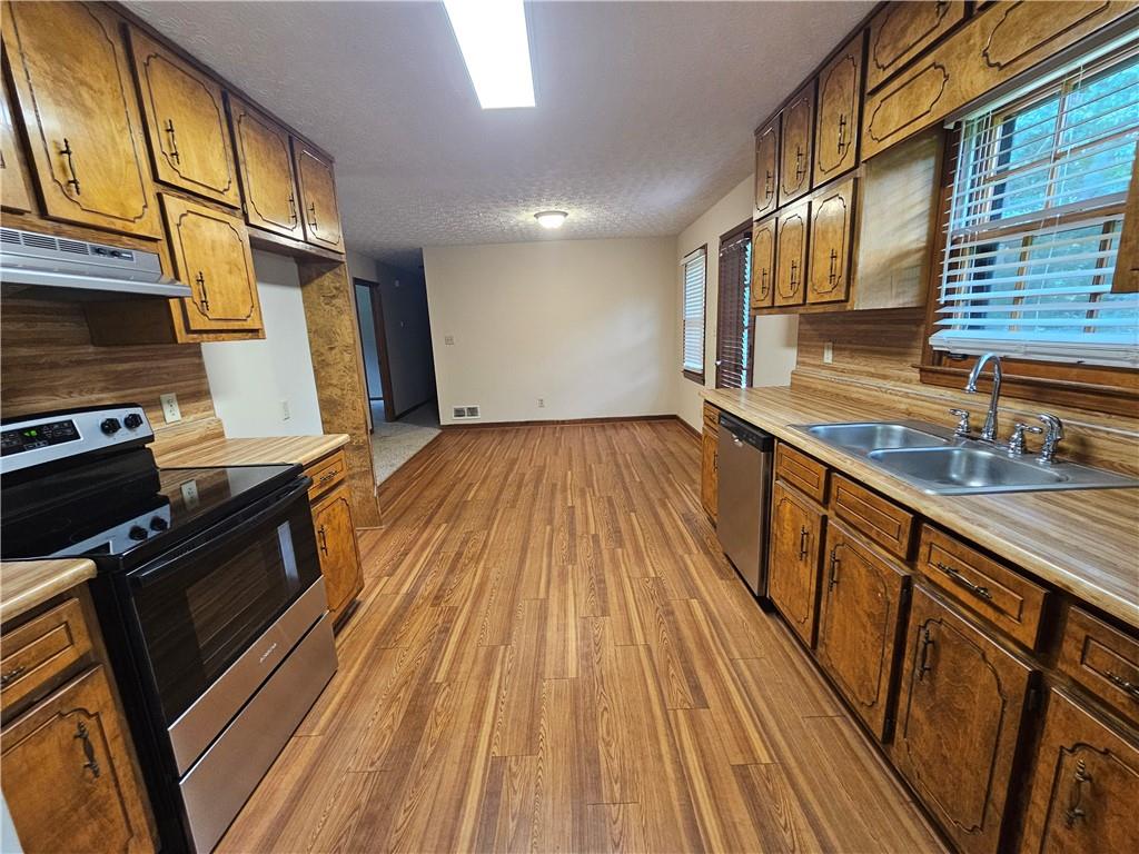 85 Sunnybrook Drive Property Photo 8