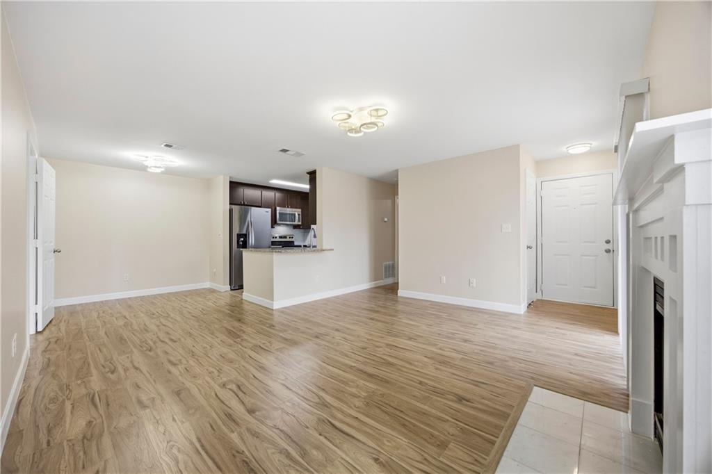 120 Granville Court Property Photo 6