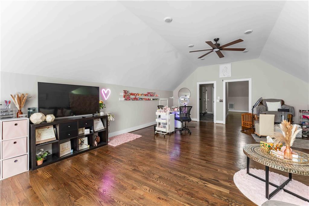 5758 Williams Road Property Photo 66