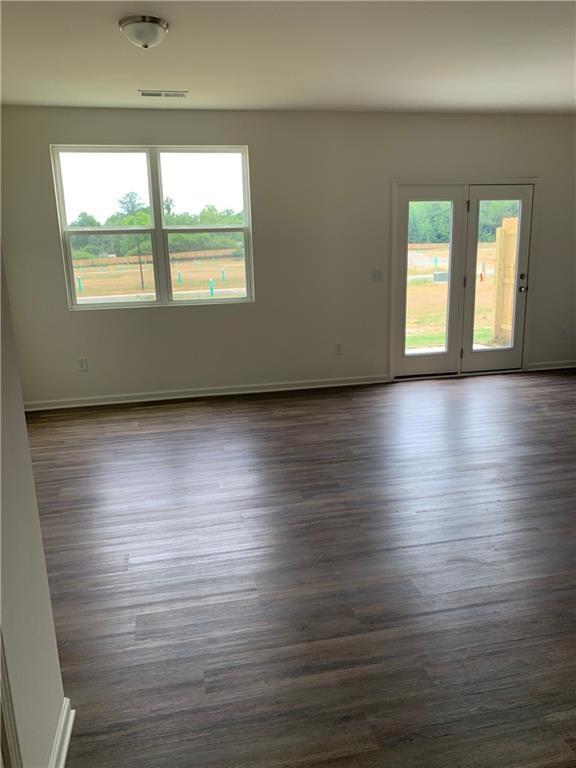 242 Grand Central Way Property Photo 4