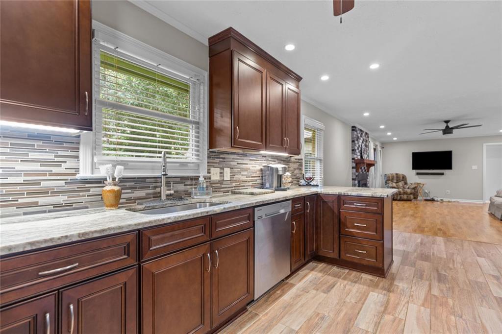 5087 Timber Ridge Court Property Photo 17