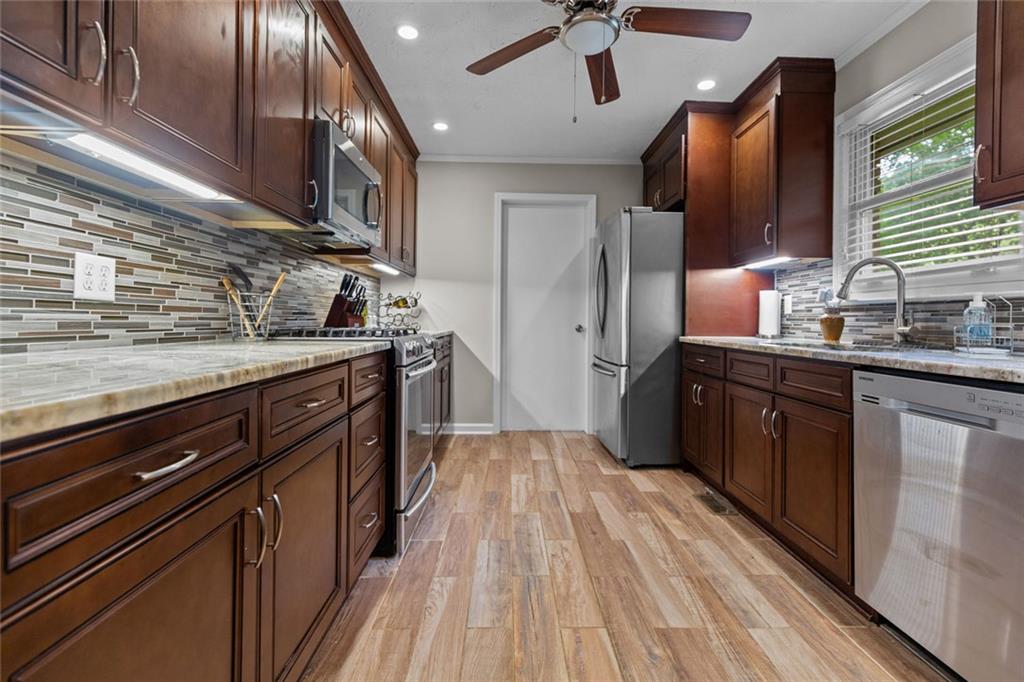 5087 Timber Ridge Court Property Photo 18