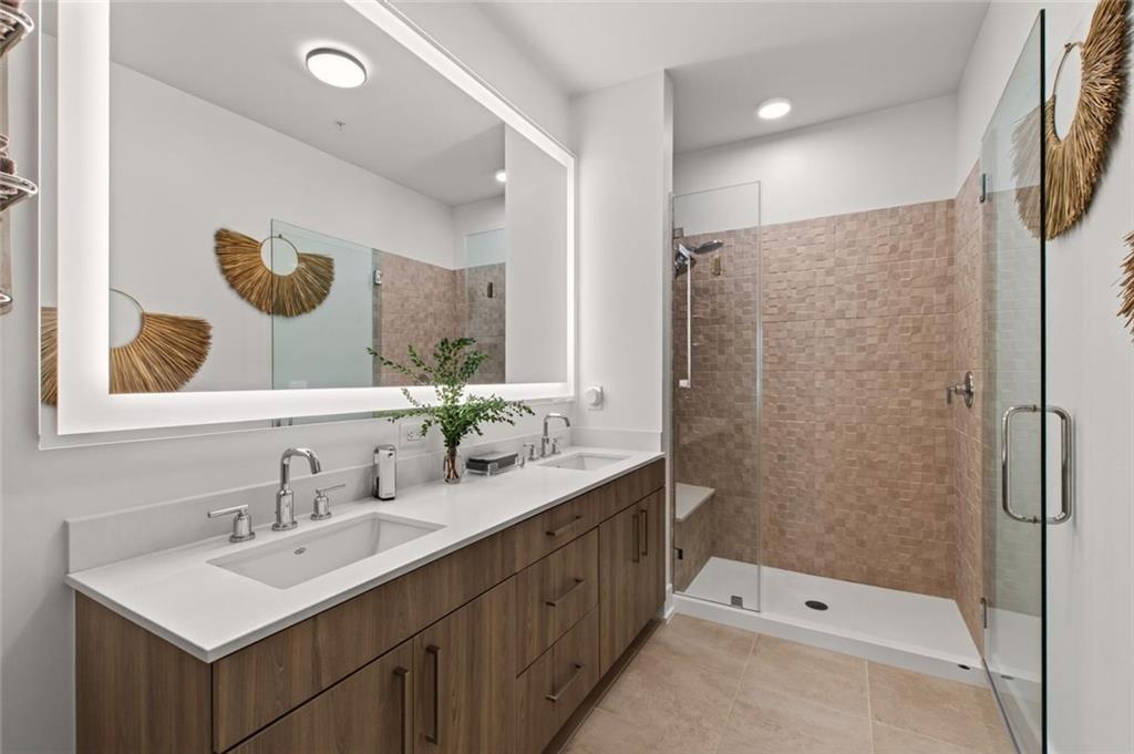 775 Juniper Street Ne Unit 328 Property Photo 6