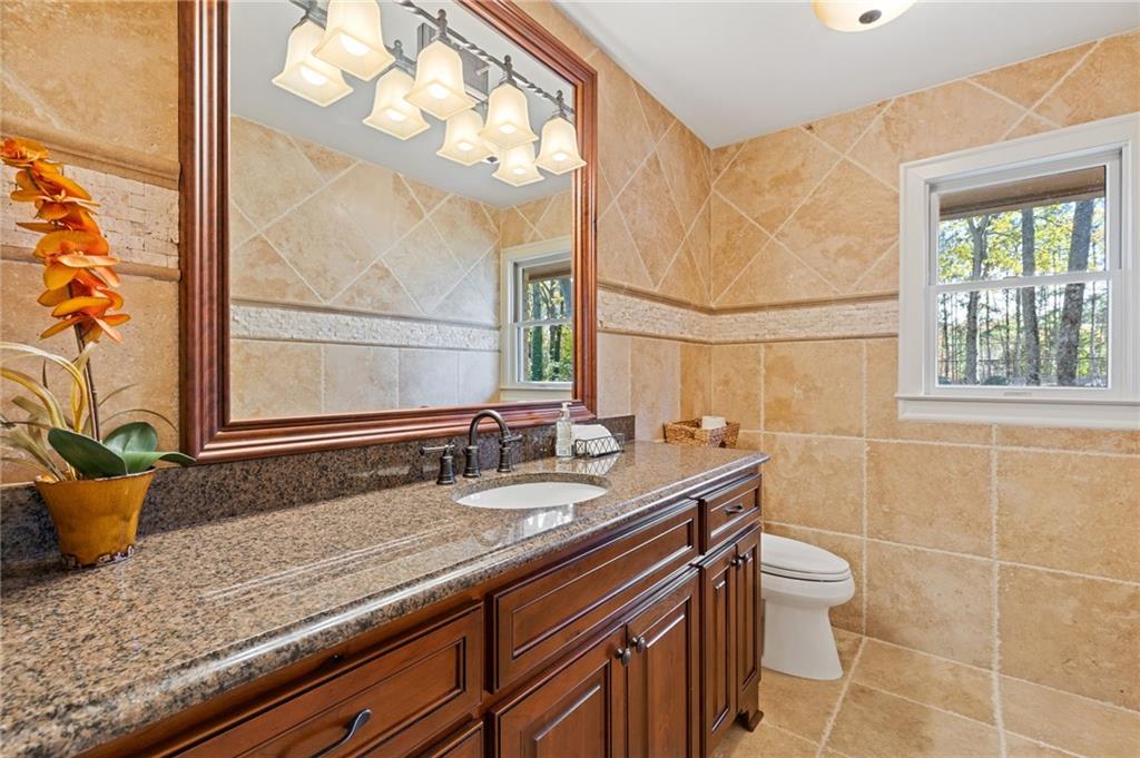 851 Eva Kennedy Road Property Photo 14