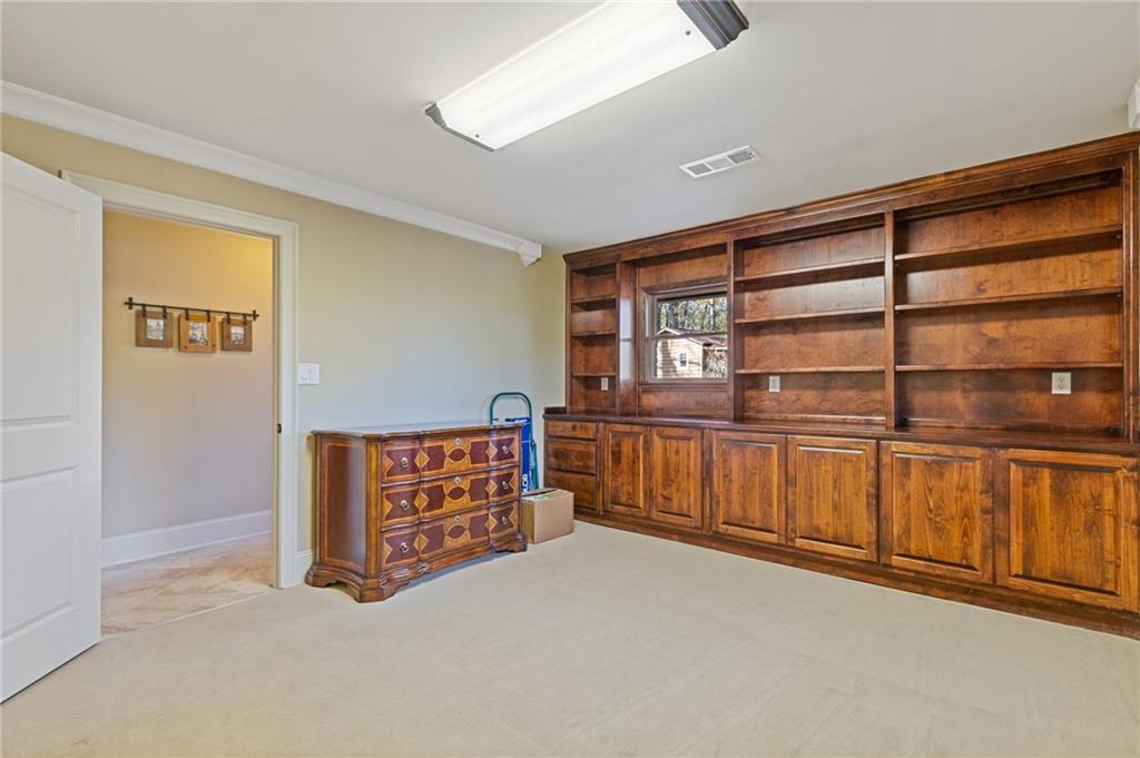 851 Eva Kennedy Road Property Photo 16