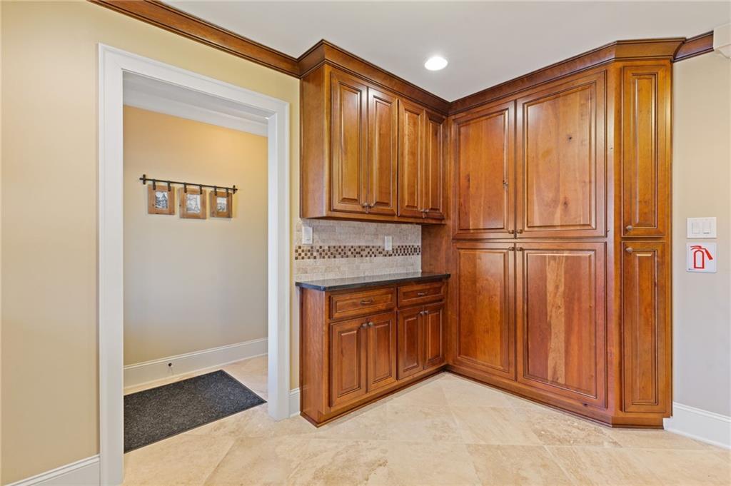 851 Eva Kennedy Road Property Photo 22