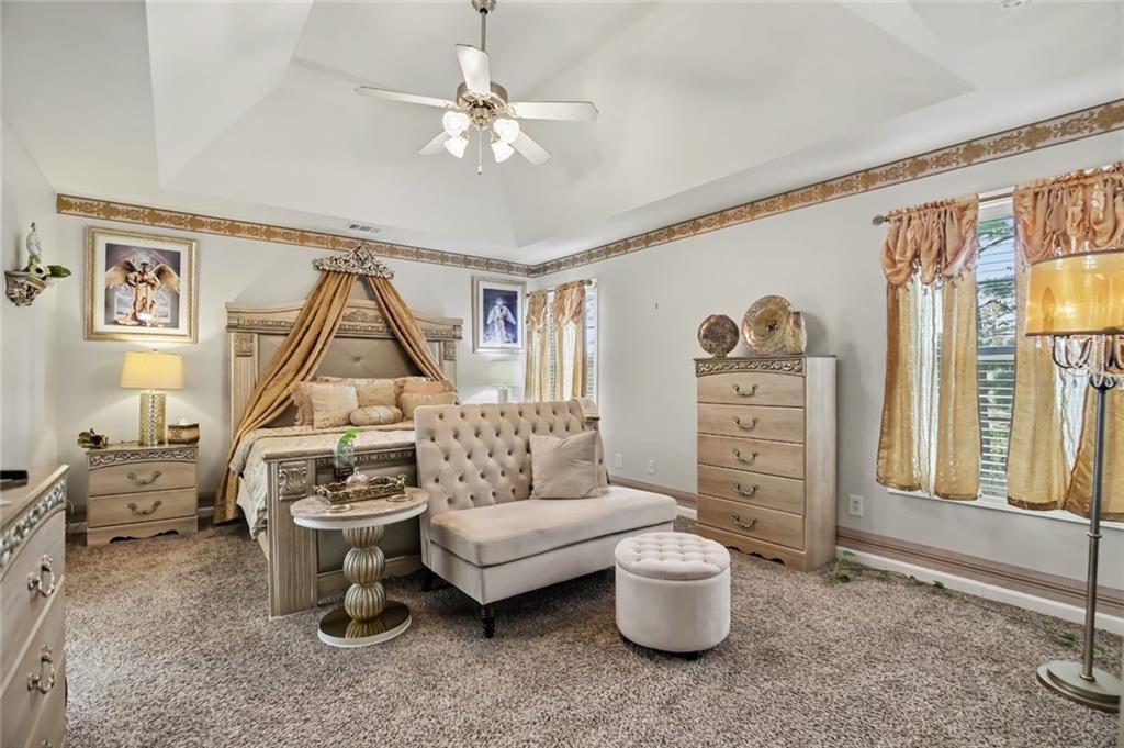 140 Revolutionary Drive Property Photo 14