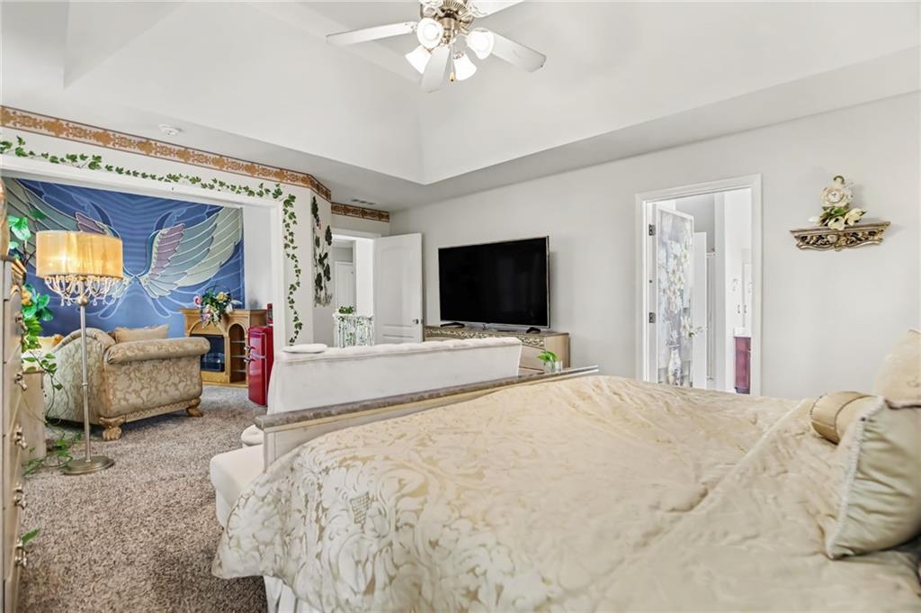 140 Revolutionary Drive Property Photo 16