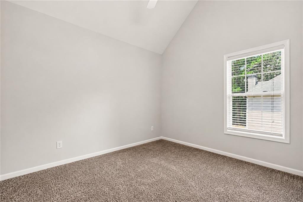 140 Revolutionary Drive Property Photo 20