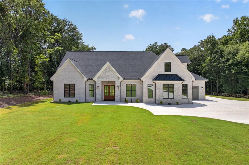 3714 Double Springs Road SW Property Photo 1