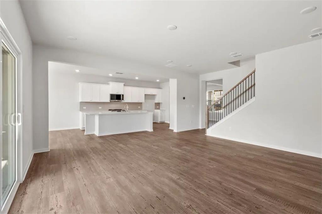 5598 Rosehall Place Property Photo 5