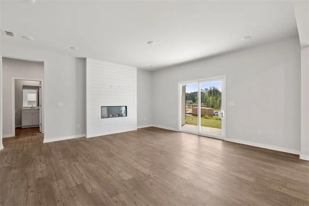 5598 Rosehall Place Property Photo 6