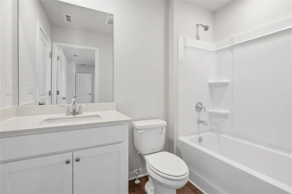 5598 Rosehall Place Property Photo 18