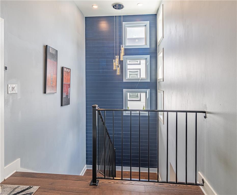 42 Walthall Street Ne Unit B Property Photo 31