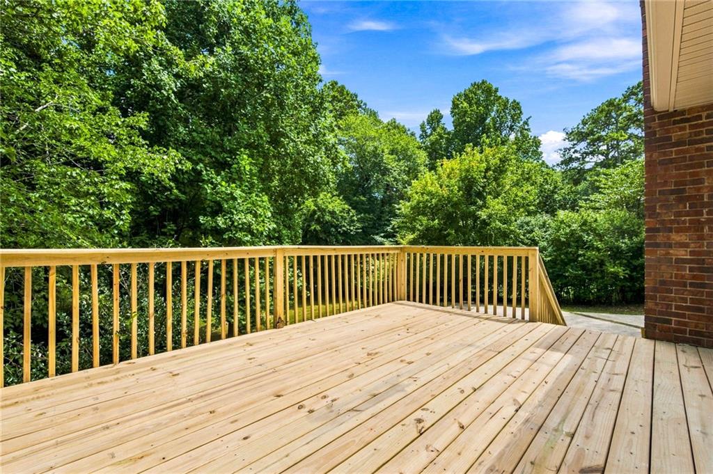 549 Rivercrest Drive Property Photo 27