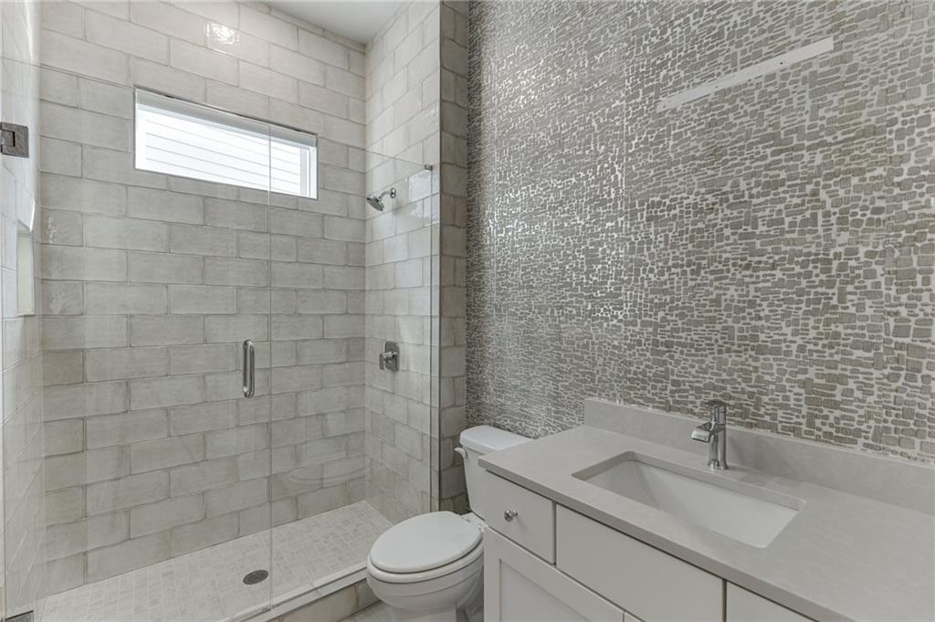7032 Cottage Grove Drive Property Photo 7