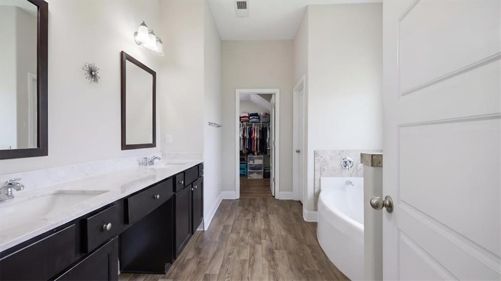 10 Paladin Drive Property Photo 33