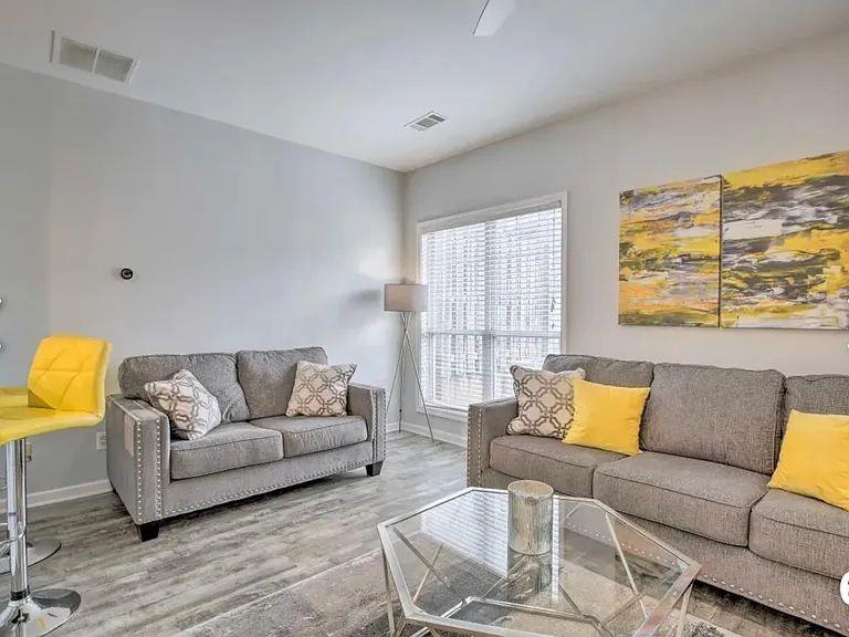 7129 Biltmore Way Property Photo 11