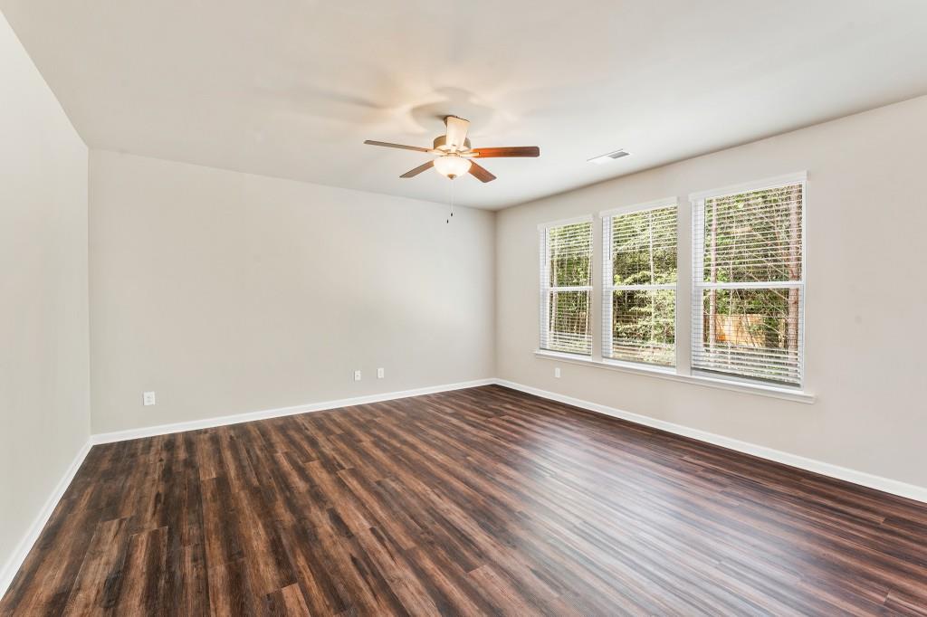 200 Ruby Robin Road Property Photo 8