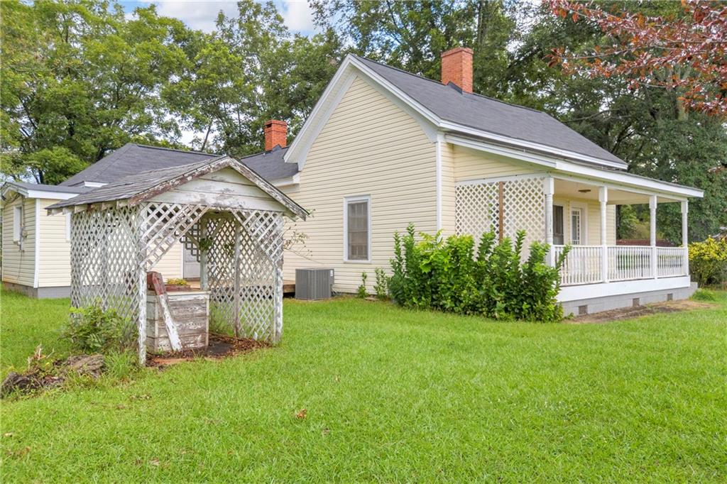 5270 Gainesville Street Property Photo 2