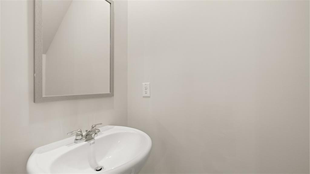 254 Bristol Boulevard Property Photo 24