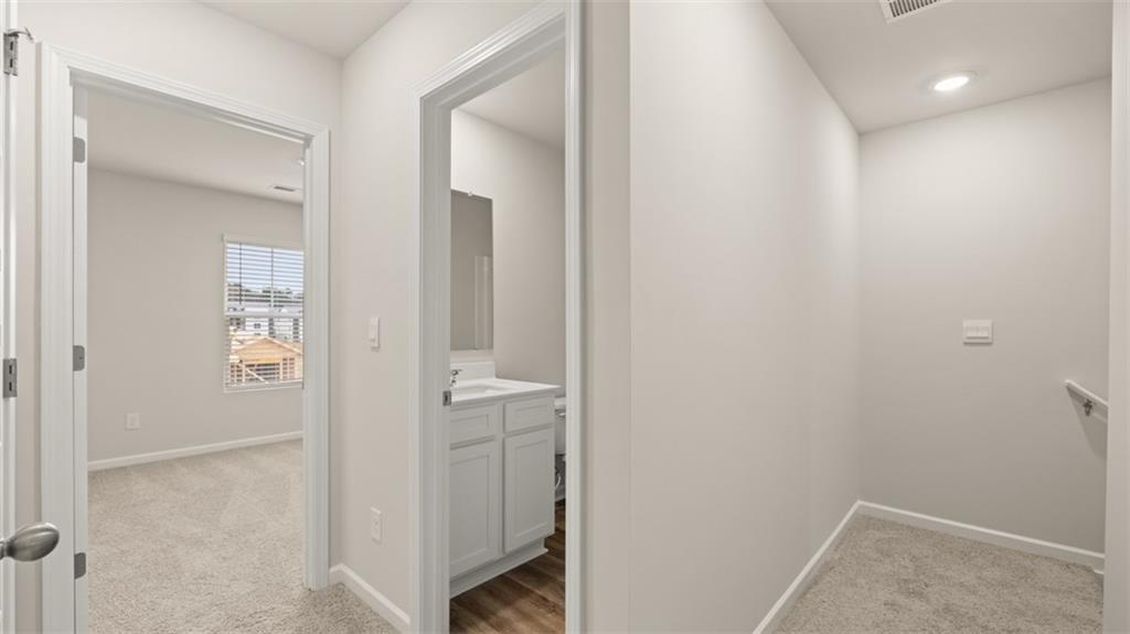 254 Bristol Boulevard Property Photo 25