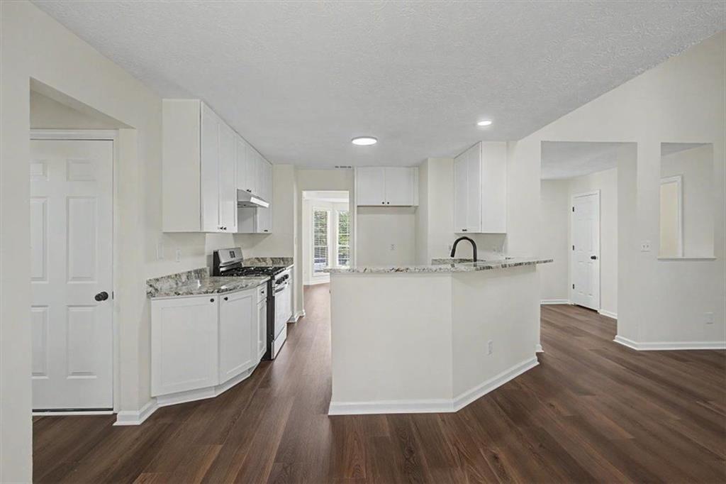 3709 Auldyn Drive Property Photo 10