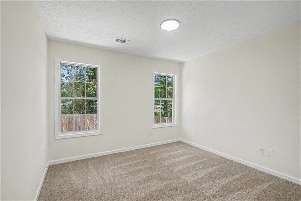 3709 Auldyn Drive Property Photo 24