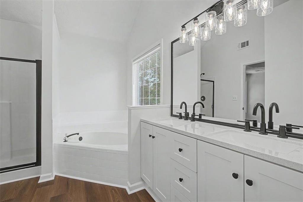 3709 Auldyn Drive Property Photo 34