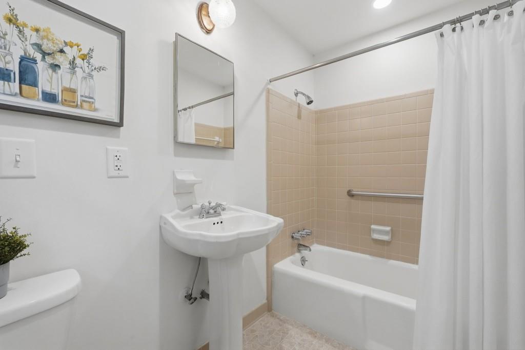 2896 Faraday Court Property Photo 25