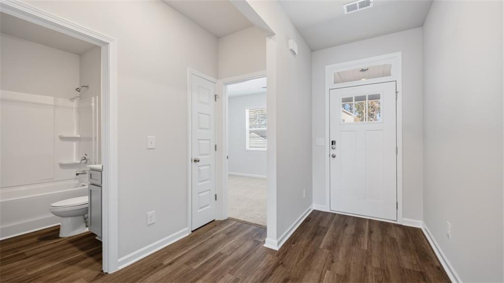 300 Bristol Boulevard Property Photo 10