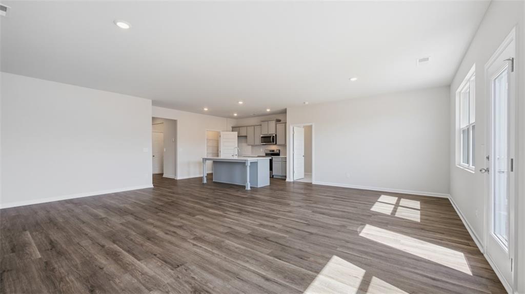300 Bristol Boulevard Property Photo 28
