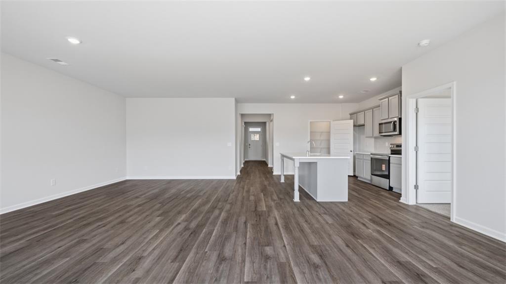 300 Bristol Boulevard Property Photo 29
